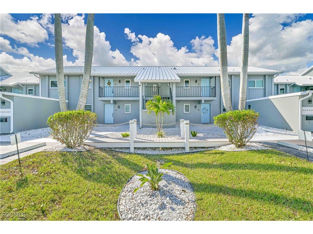 1808 Beach Parkway #203 Cape Coral FL 33904 2025015900 image1
