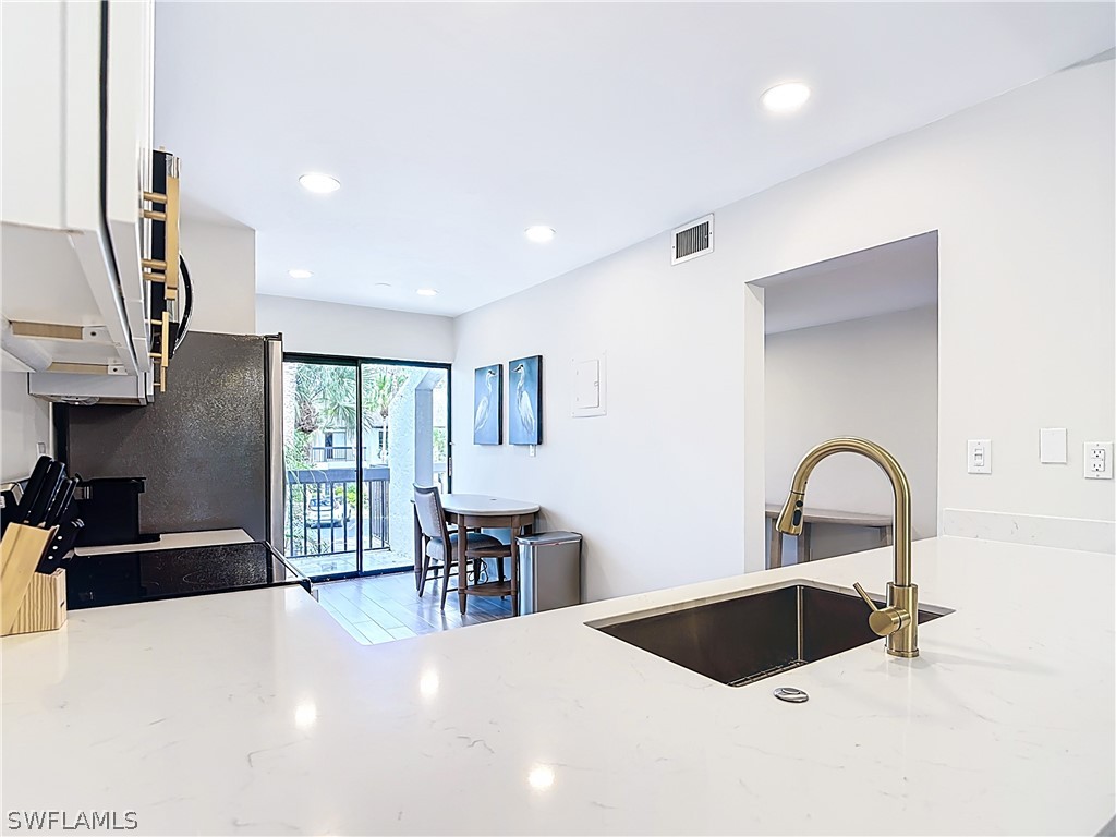 1808 Kings Lake Boulevard #203 Naples FL 34112 226006983 image14