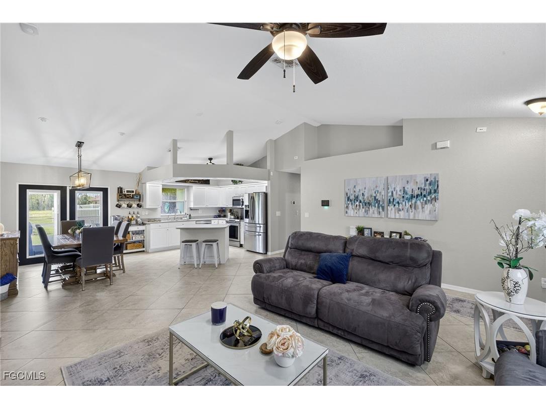 1808 NW 20th Place Cape Coral FL 33993 2025007931 image1
