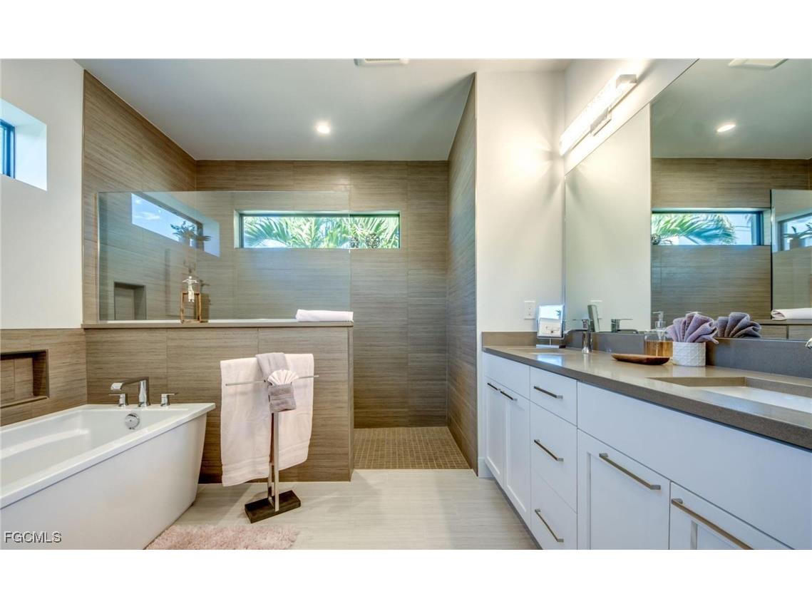 1808 SW 30th Terrace Cape Coral FL 33914 2026000811 image22