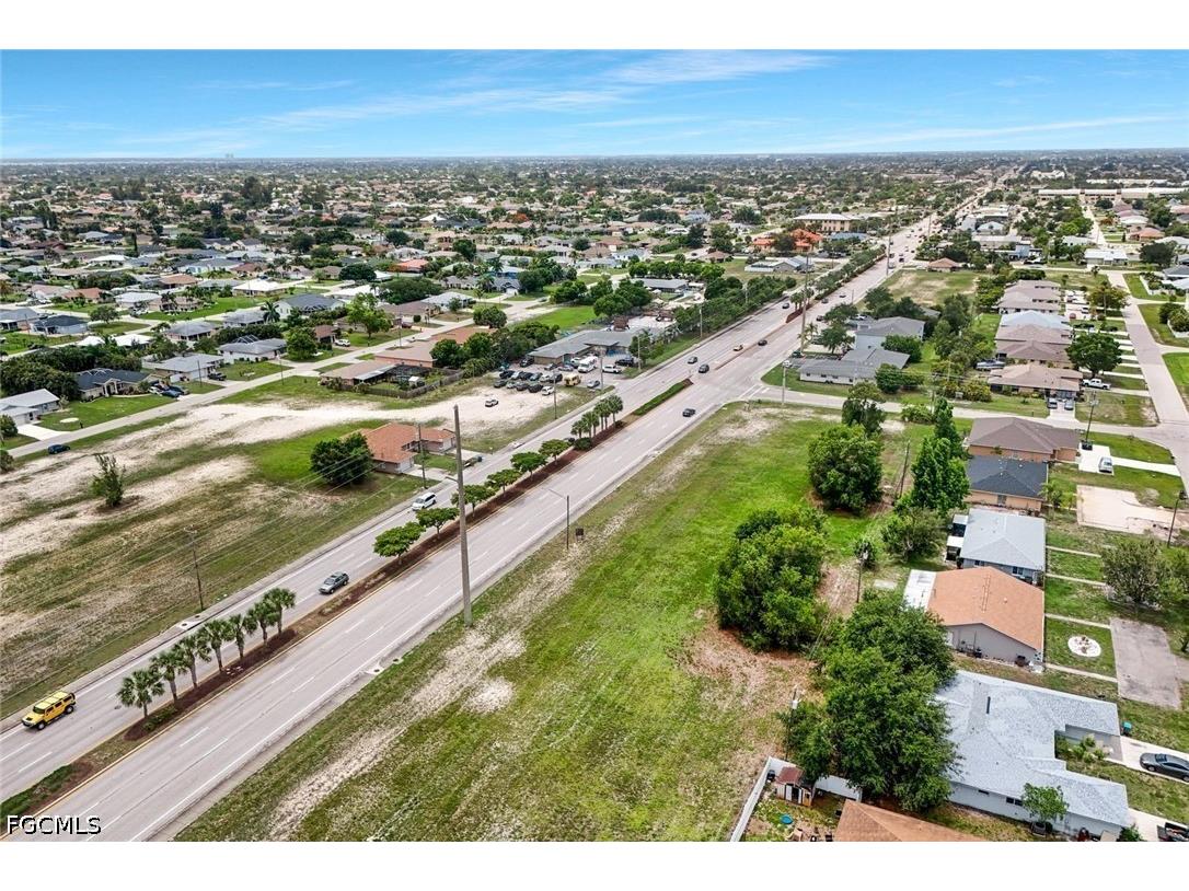 1808 Santa Barbara Boulevard Cape Coral FL 33991 2026015329 image4