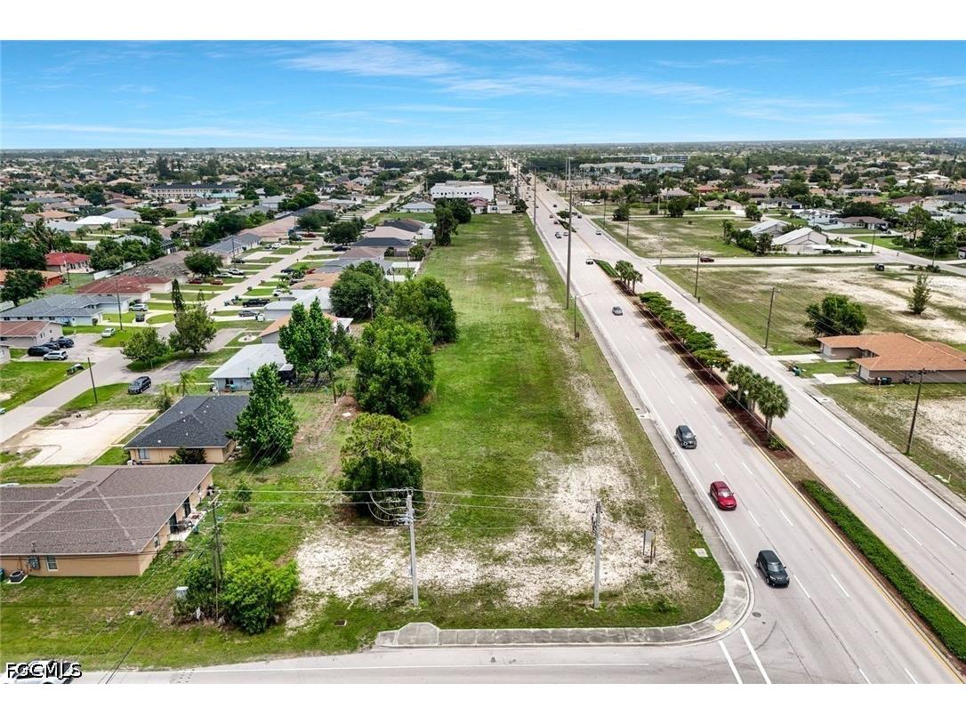 1808 Santa Barbara Boulevard Cape Coral FL 33991 2026015329 image6