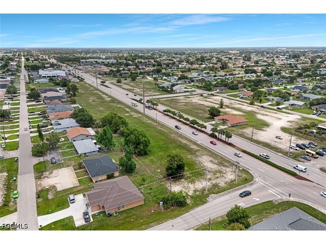 1808 Santa Barbara Boulevard Cape Coral FL 33991 2026015329 image7