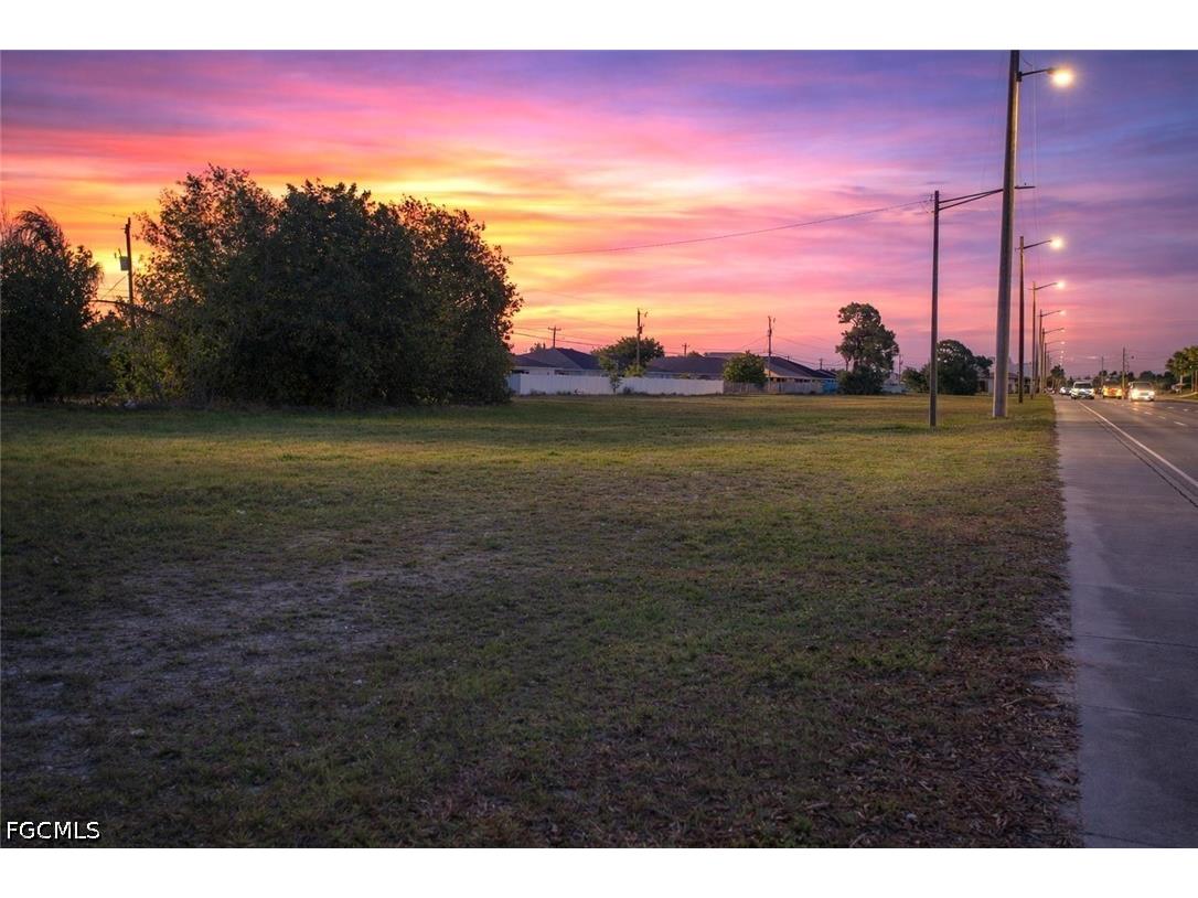 1808 Santa Barbara Boulevard Cape Coral FL 33991 2026015329 image9