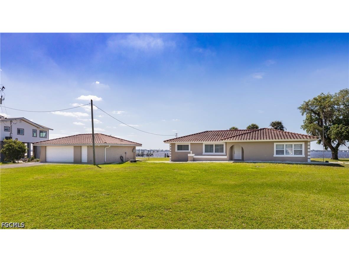 1808 Stevenson Road North Fort Myers FL 33917 2026021086 image1