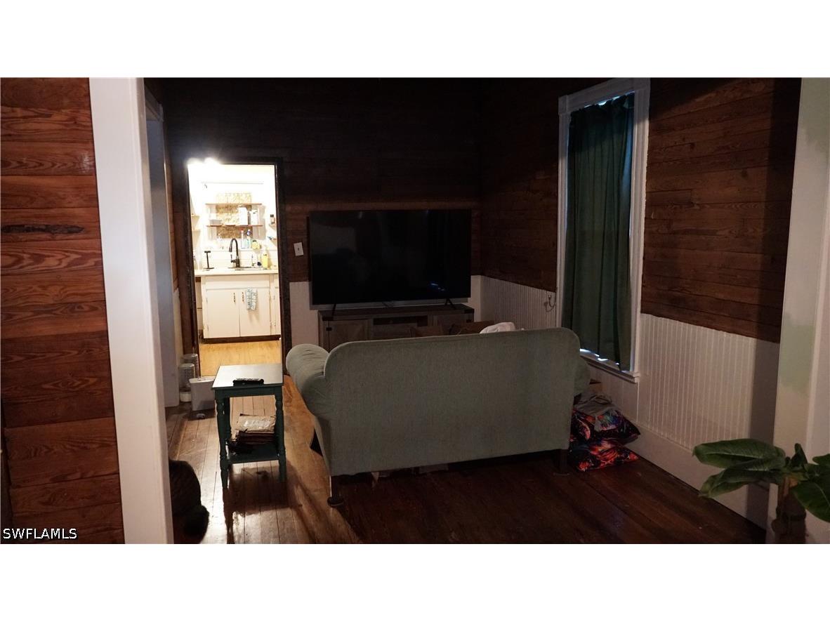 1809 Hough Street Fort Myers FL 33901 226014587 image9