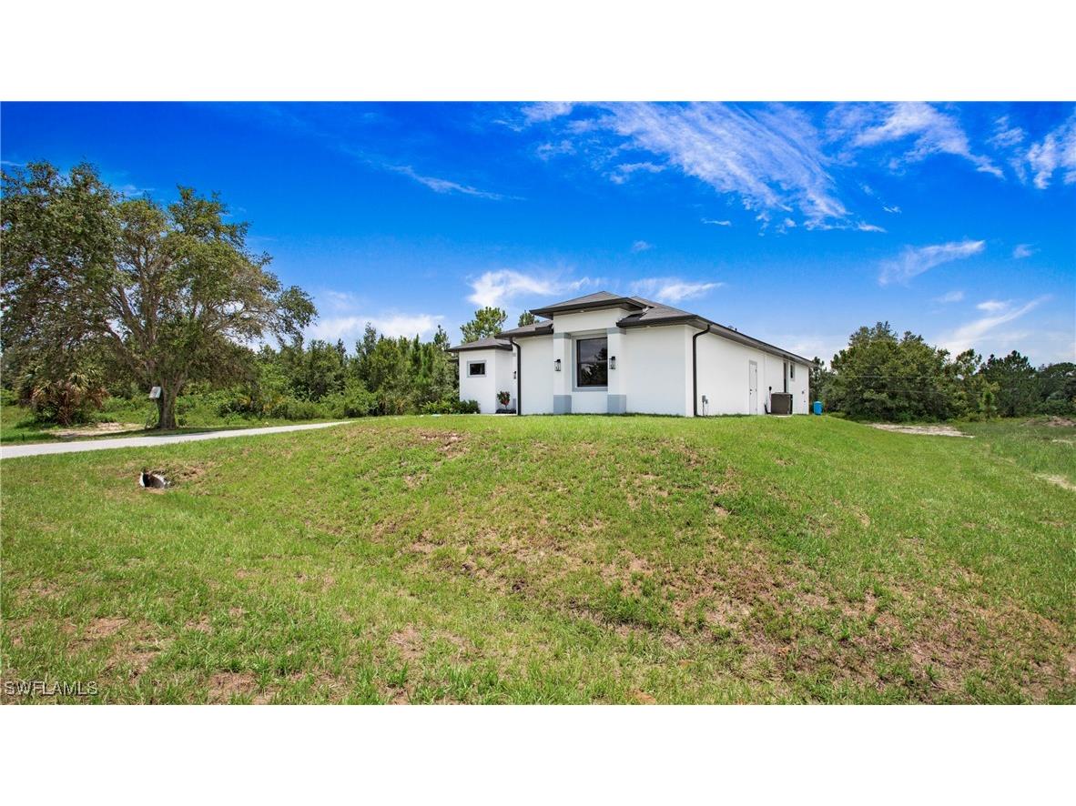 1809 Monroe Avenue Lehigh Acres FL 33972 225077187 image5