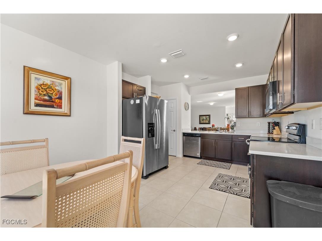 1809 NE 5th Court Cape Coral FL 33909 2025026120 image12