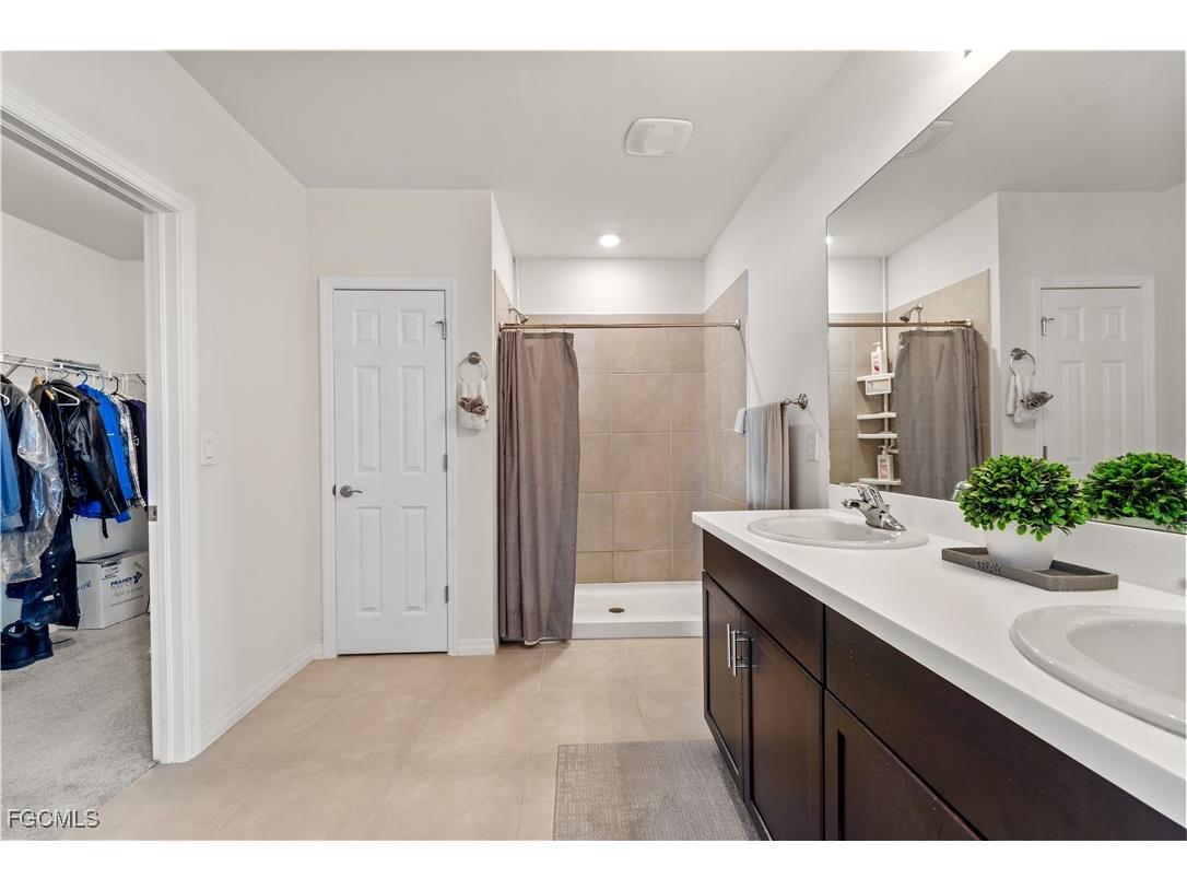 1809 NE 5th Court Cape Coral FL 33909 2025026120 image15