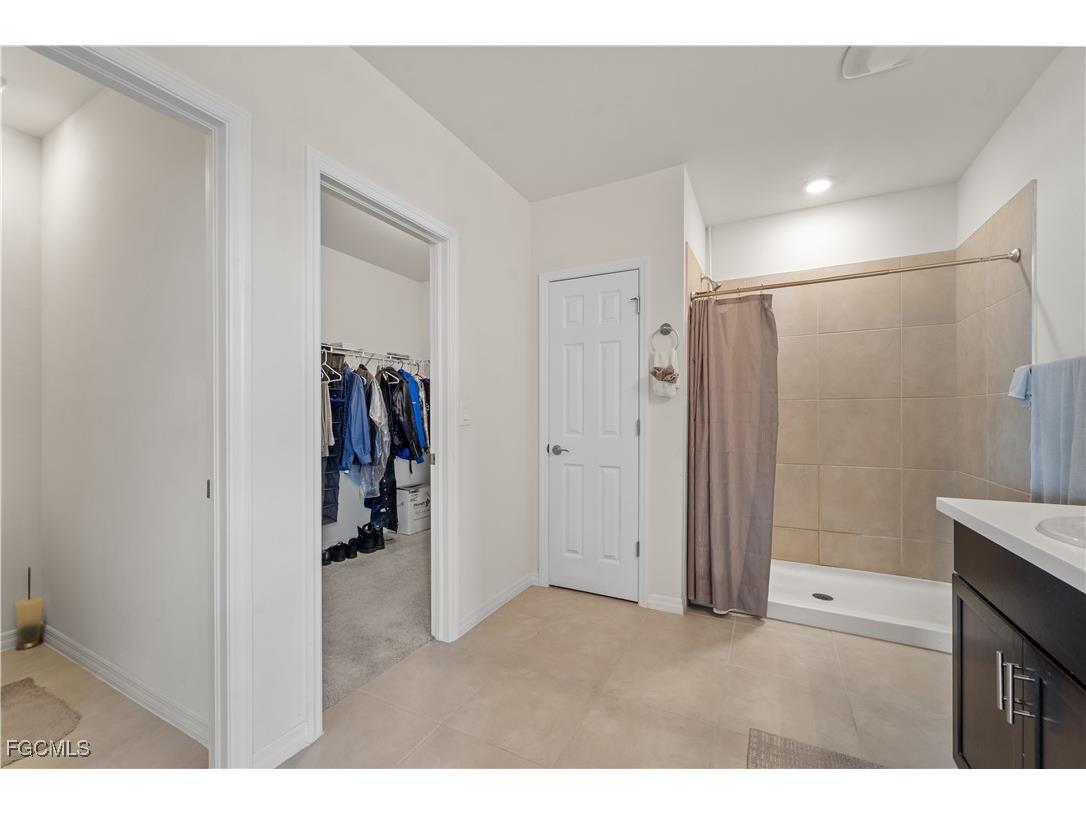 1809 NE 5th Court Cape Coral FL 33909 2025026120 image17