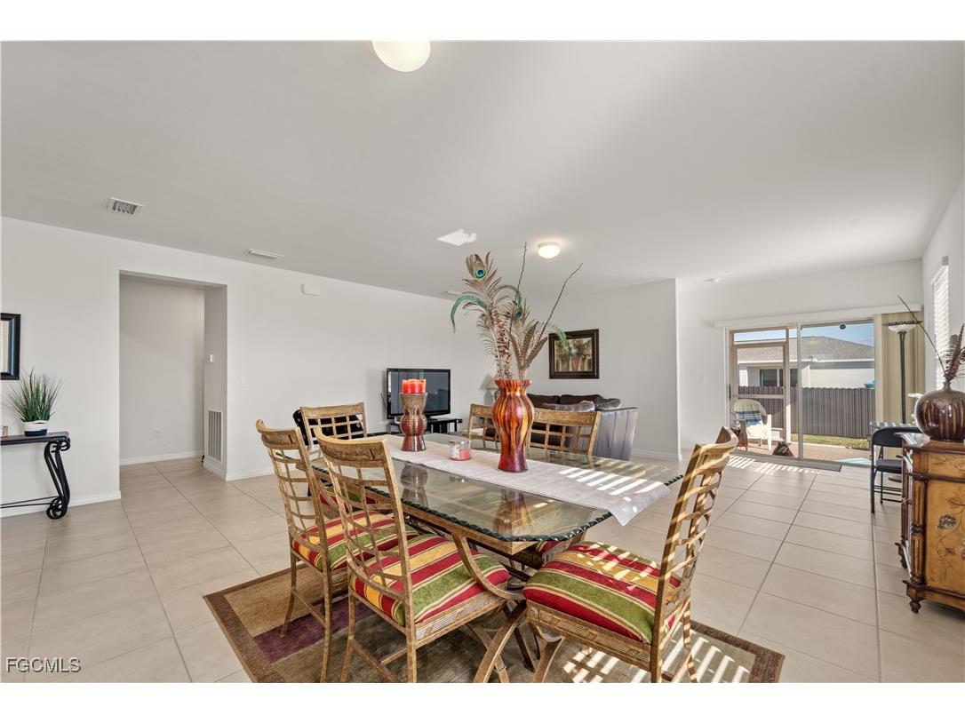 1809 NE 5th Court Cape Coral FL 33909 2025026120 image7