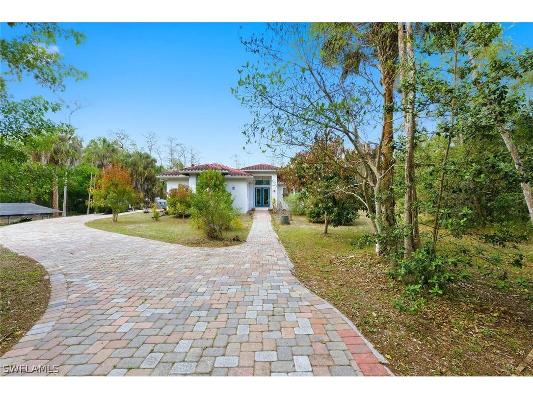 181 35th Avenue NE Naples FL 34120 226010802 image39