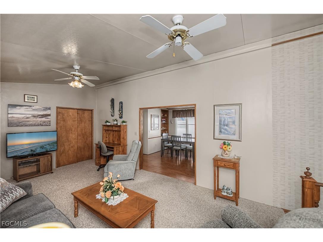181 Caravan Circle North Fort Myers FL 33903 2026007298 image4