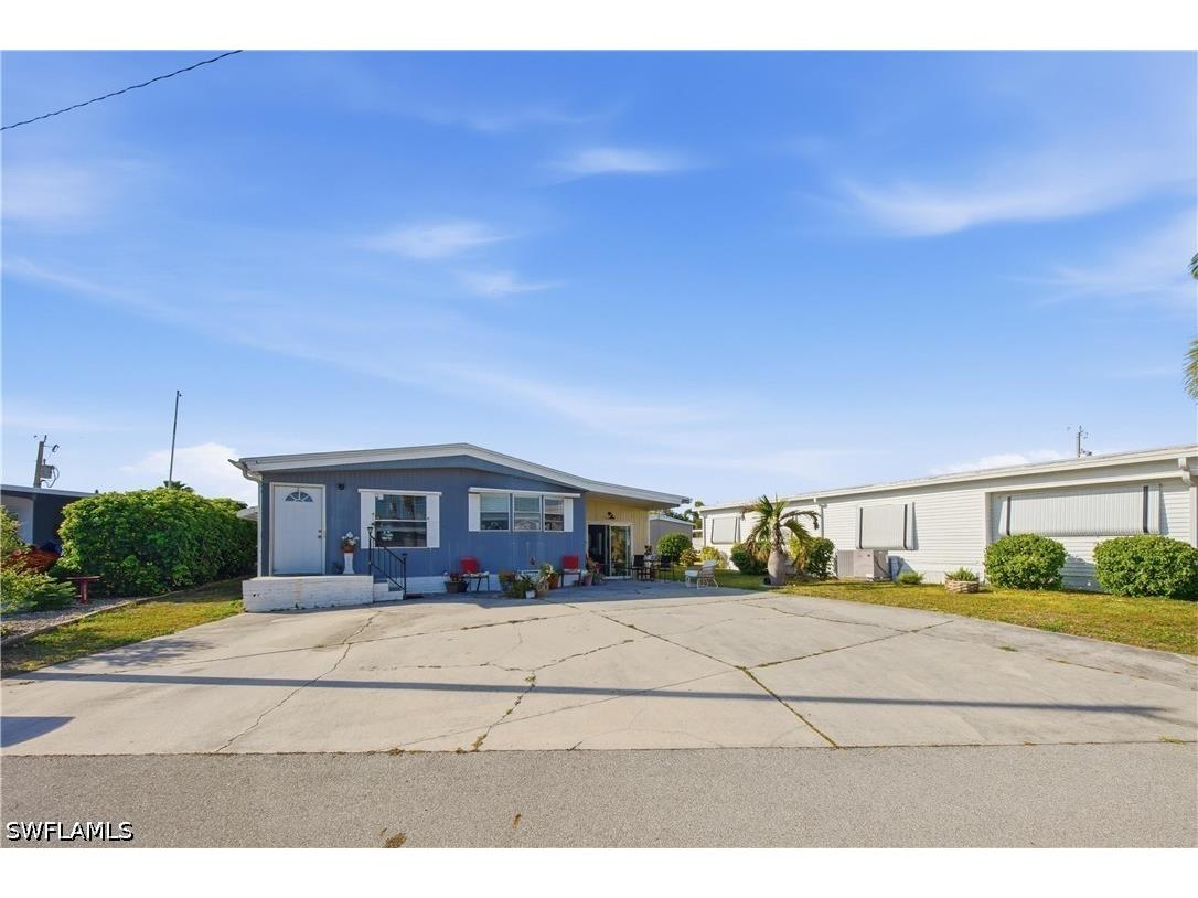 181 Chisholm Trail North Fort Myers FL 33917 226017412 image2