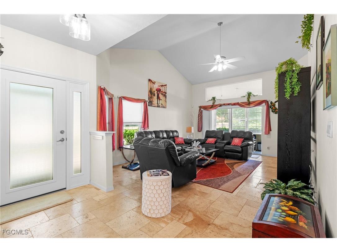 181 Napa Ridge Road E #35 Naples FL 34119 2025006008 image5