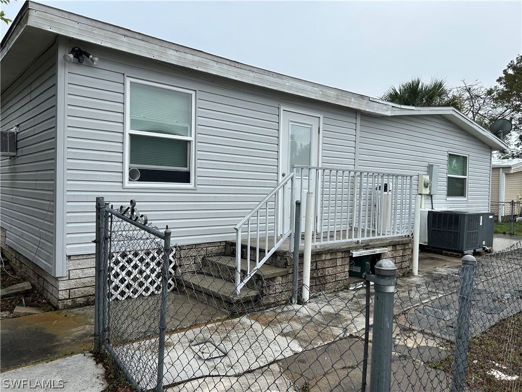 181 Pine Key Lane #29 Naples FL 34114 226012030 image4