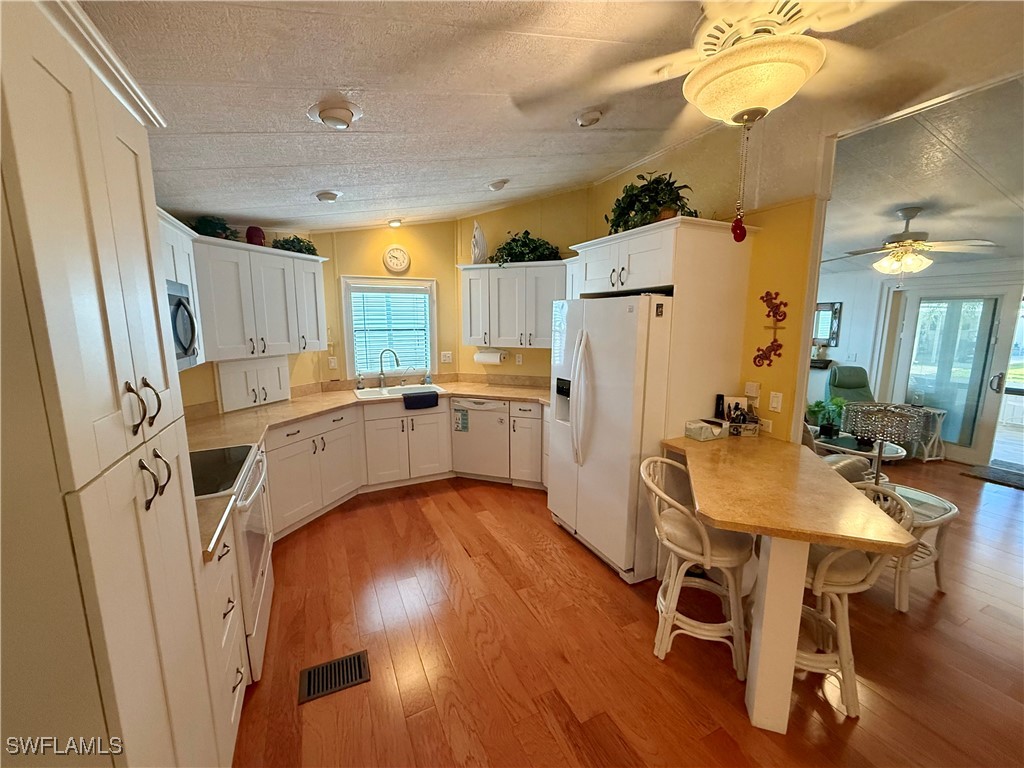 181 Sand Drive #181 Naples FL 34104 225077546 image4