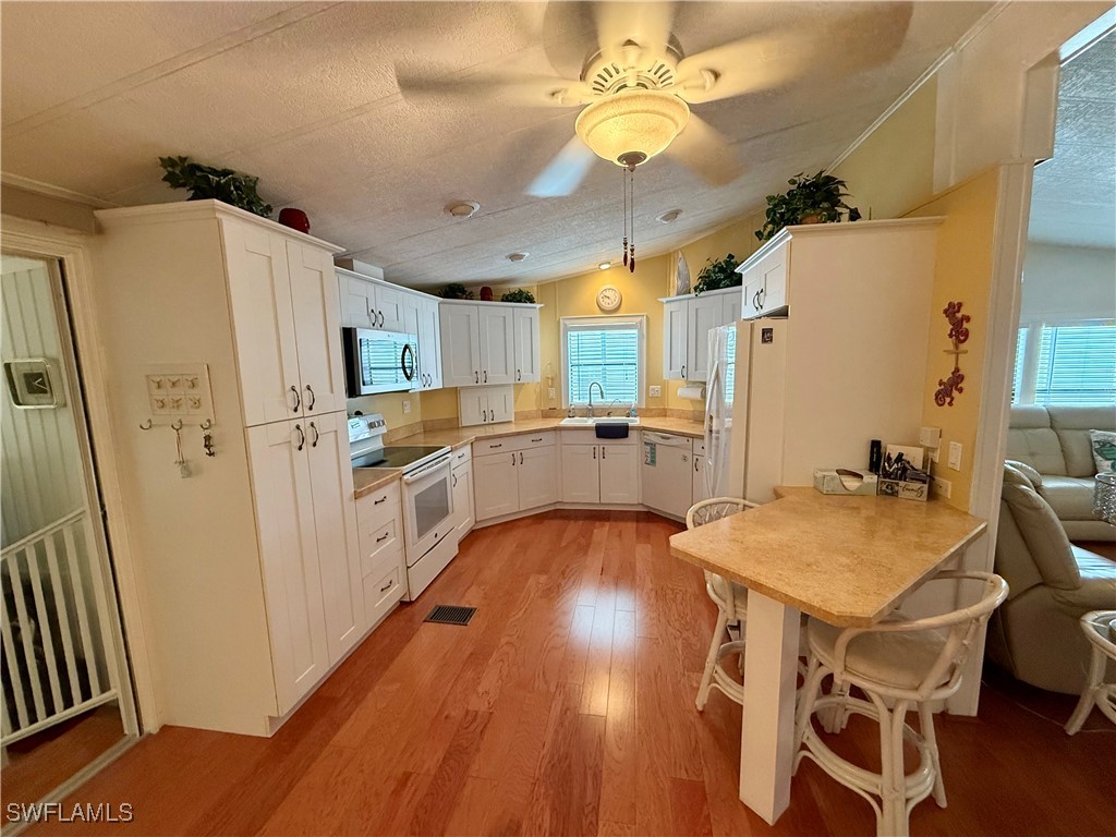 181 Sand Drive #181 Naples FL 34104 225077546 image5