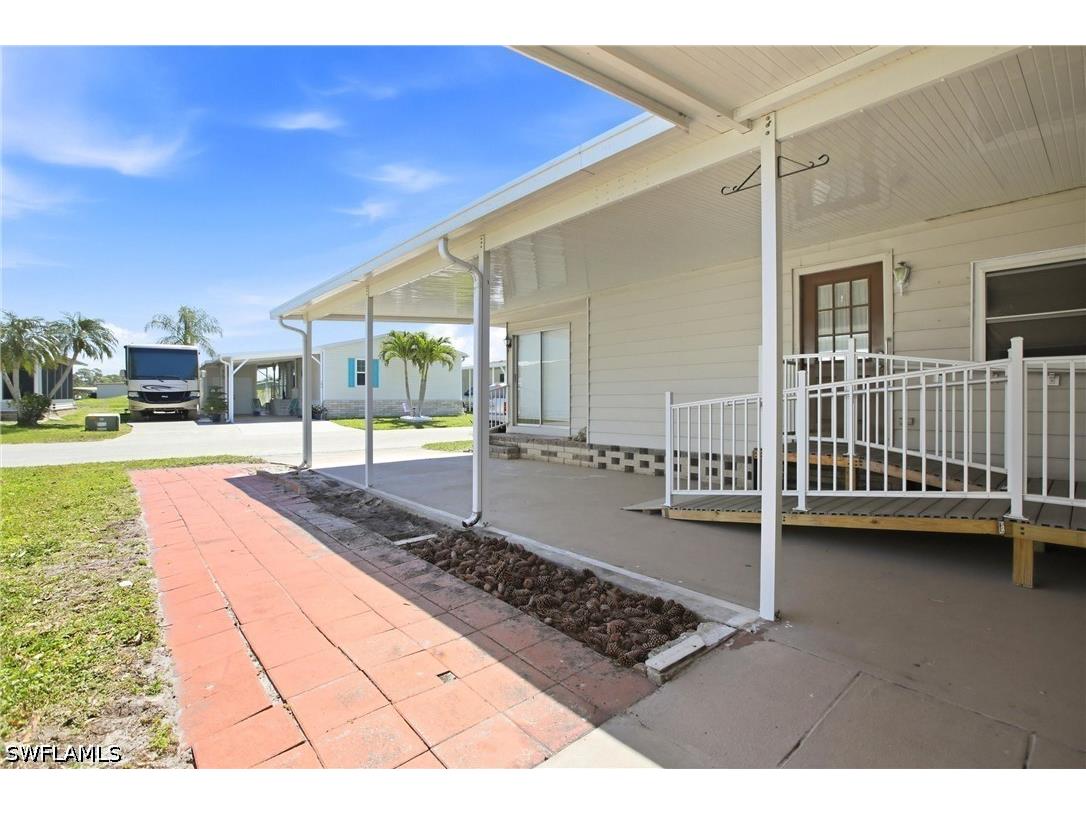 181 W Manatee Loop Punta Gorda FL 33950 226013787 image9