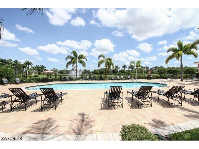 1810 Florida Club Circle #1204 Naples FL 34112 226018666 image1