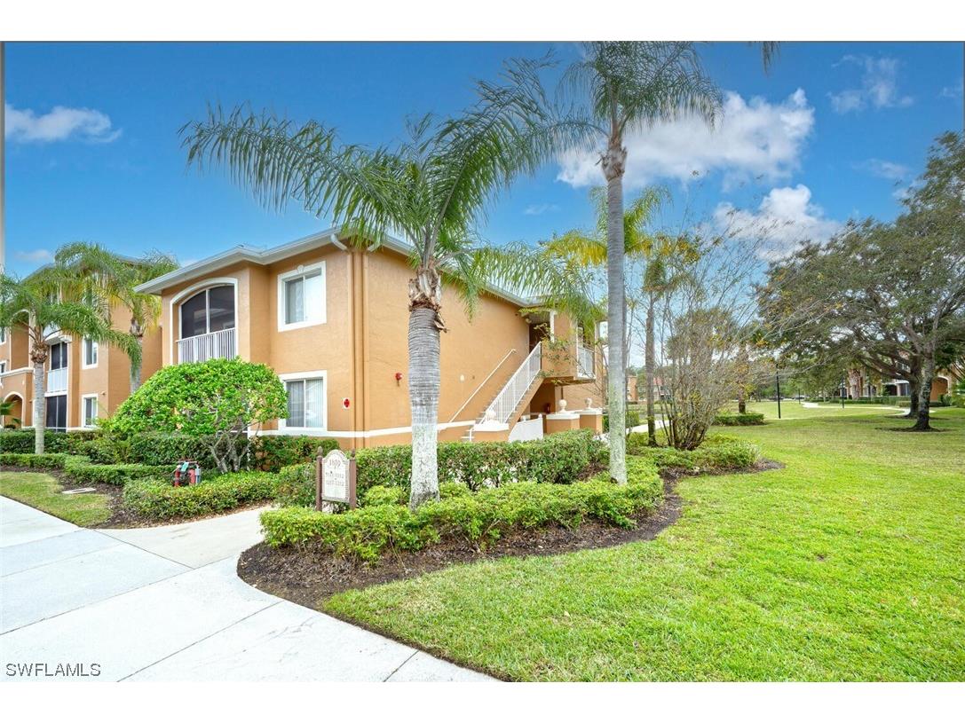 1810 Florida Club Circle #1211 Naples FL 34112 223095067 image1