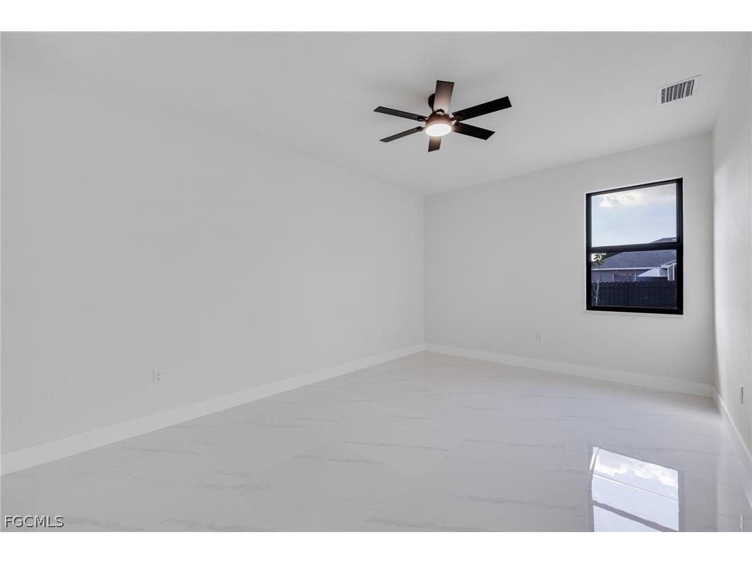 1810 NE 6th Place Cape Coral FL 33909 2026008660 image8