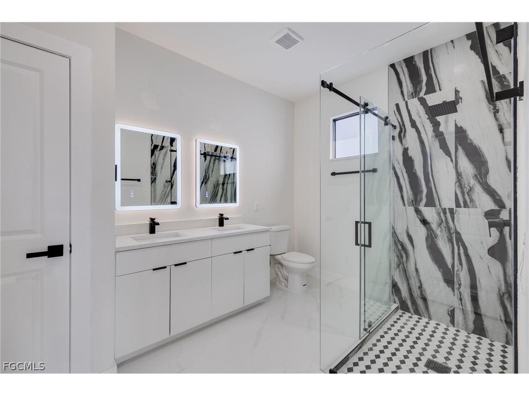 1810 NE 6th Place Cape Coral FL 33909 2026008660 image9