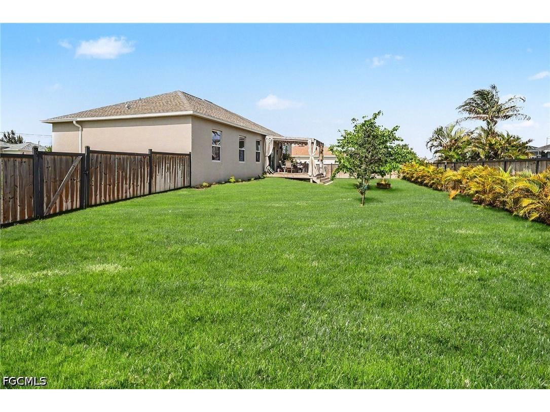 1810 NW 13th Street Cape Coral FL 33993 2026023509 image6