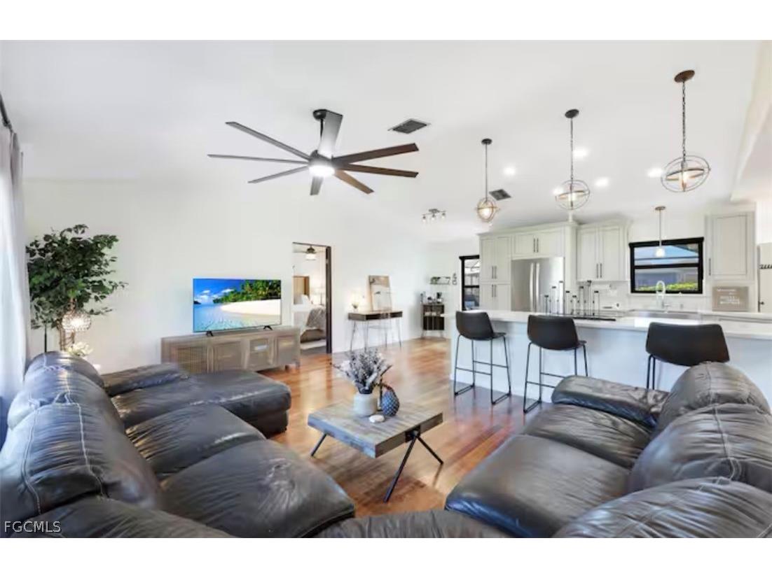 1810 NW 17th Street Cape Coral FL 33993 2026013755 image4