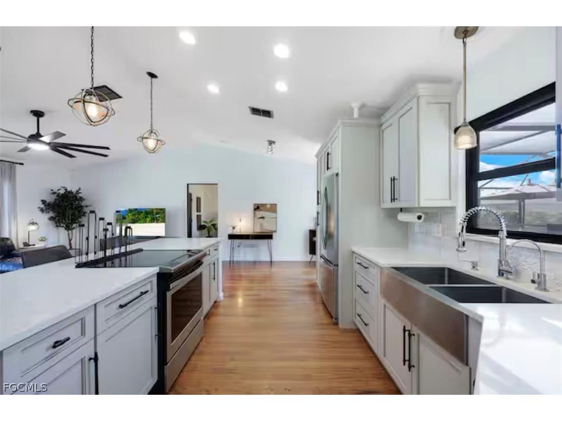 1810 NW 17th Street Cape Coral FL 33993 2026013755 image5