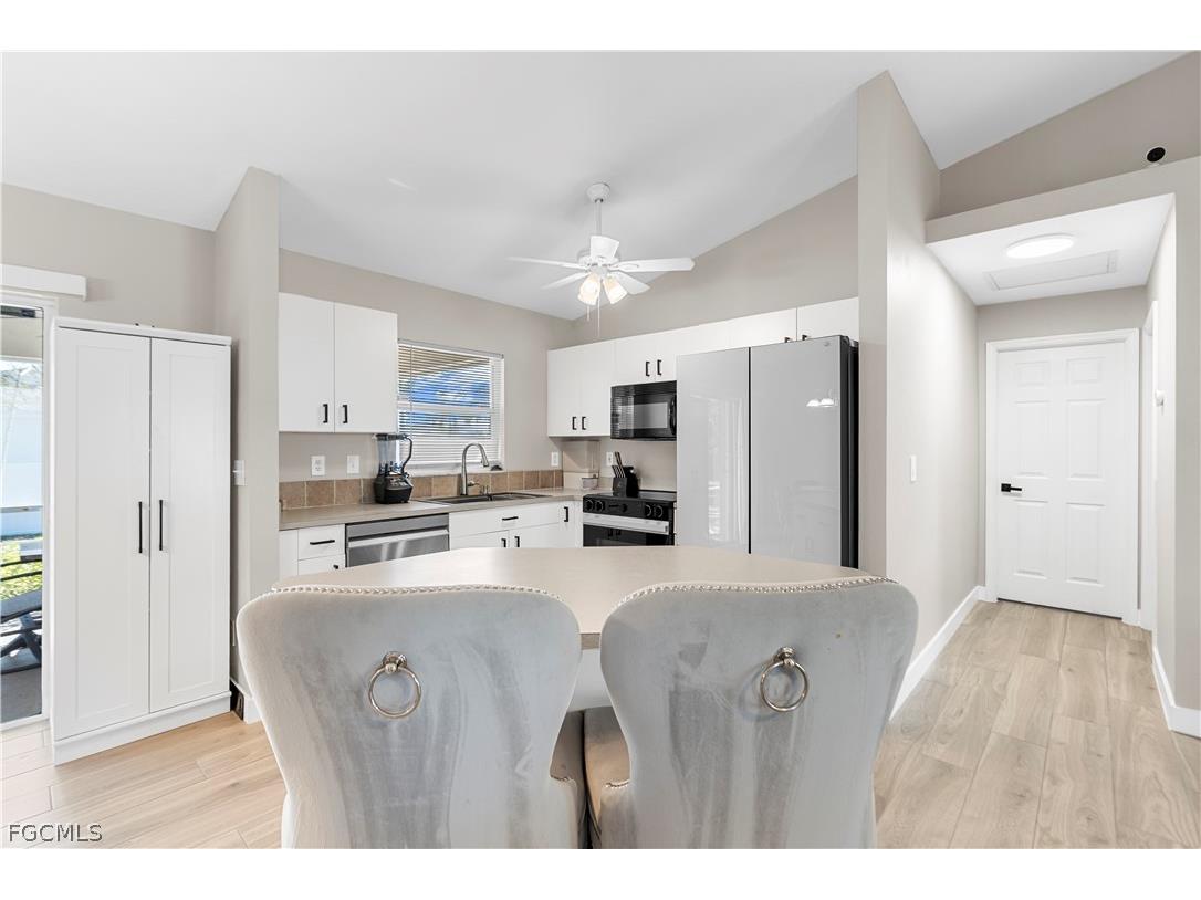 1810 SW 22nd Street Cape Coral FL 33991 2026009600 image10