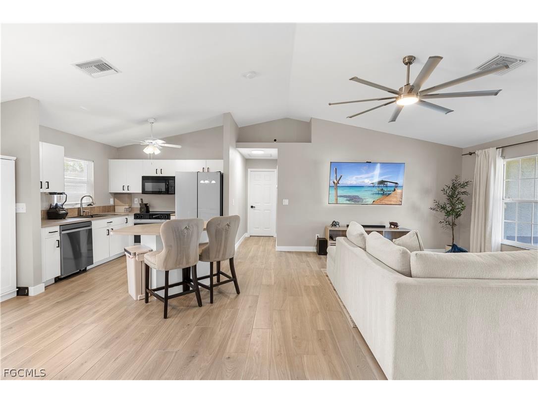 1810 SW 22nd Street Cape Coral FL 33991 2026009600 image13