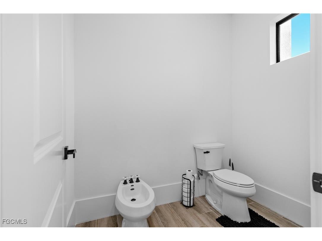 1810 SW 42nd Street Cape Coral FL 33914 2025023770 image24