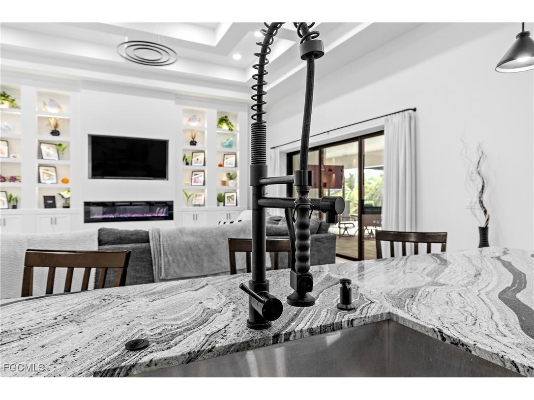 1810 SW 42nd Street Cape Coral FL 33914 2025023770 image8