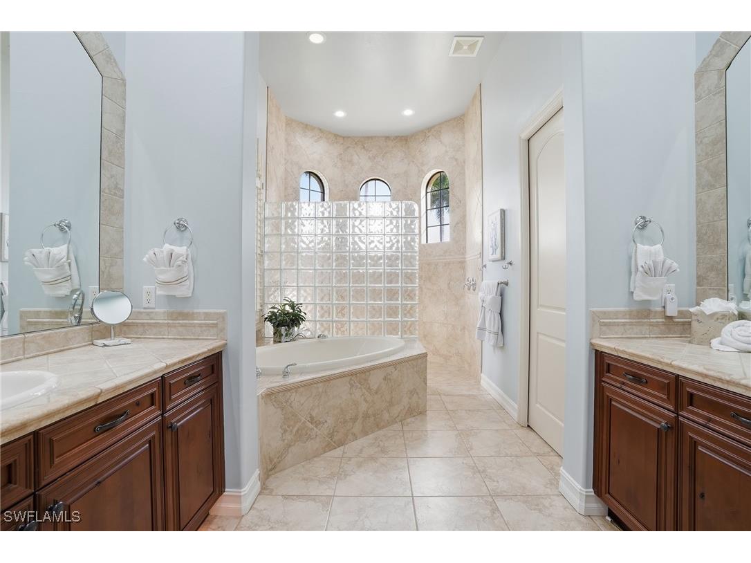 18100 Via Bellamare Lane Miromar Lakes FL 33913 225084038 image24