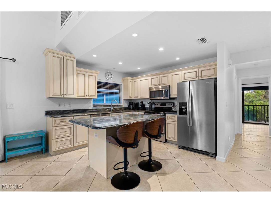 1811 Olde Middle Gulf Drive #14 Sanibel FL 33957 2025007380 image10