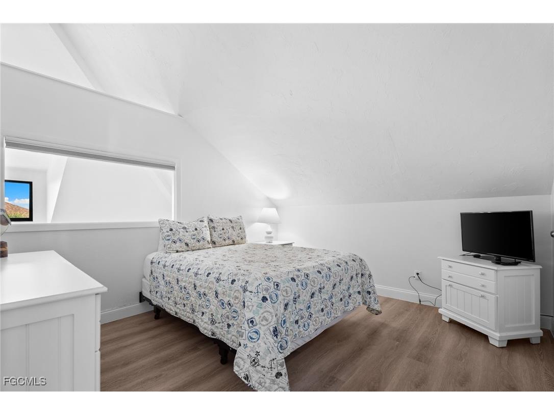 1811 Olde Middle Gulf Drive #14 Sanibel FL 33957 2025007380 image21