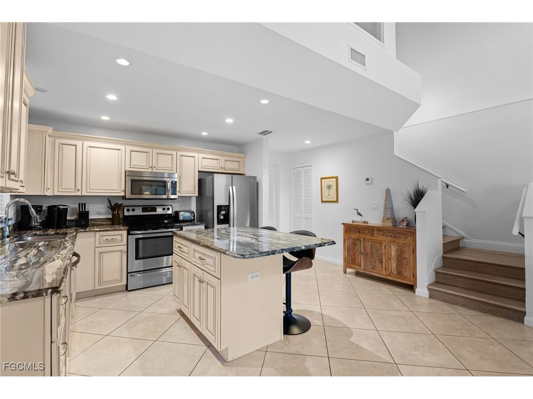 1811 Olde Middle Gulf Drive #14 Sanibel FL 33957 2025007380 image6