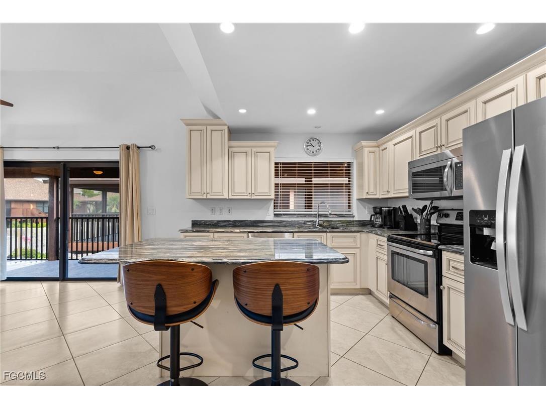 1811 Olde Middle Gulf Drive #14 Sanibel FL 33957 2025007380 image9