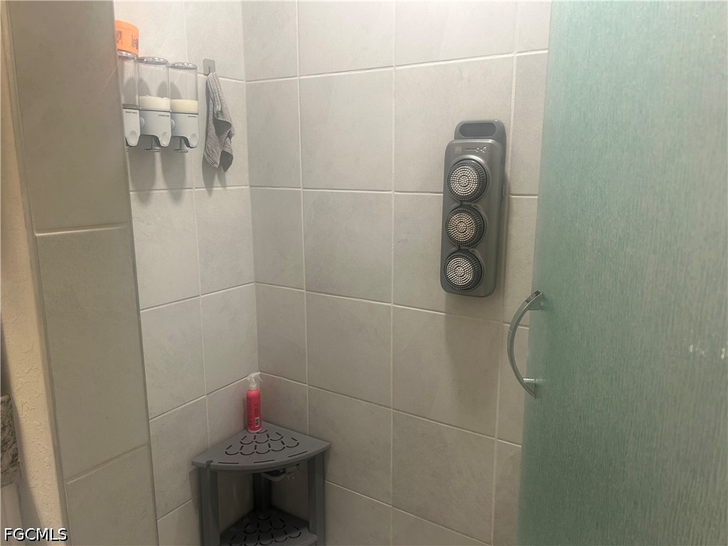 1811 SW 3rd Terrace Cape Coral FL 33991 2026023517 image22