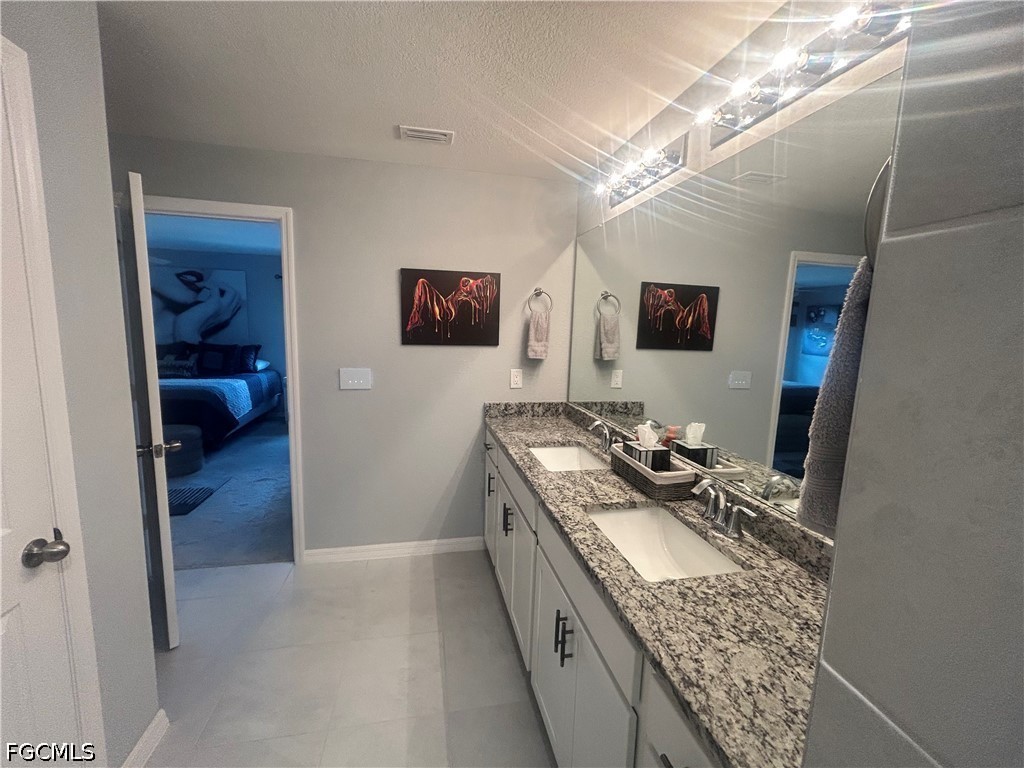 1811 SW 3rd Terrace Cape Coral FL 33991 2026023517 image23