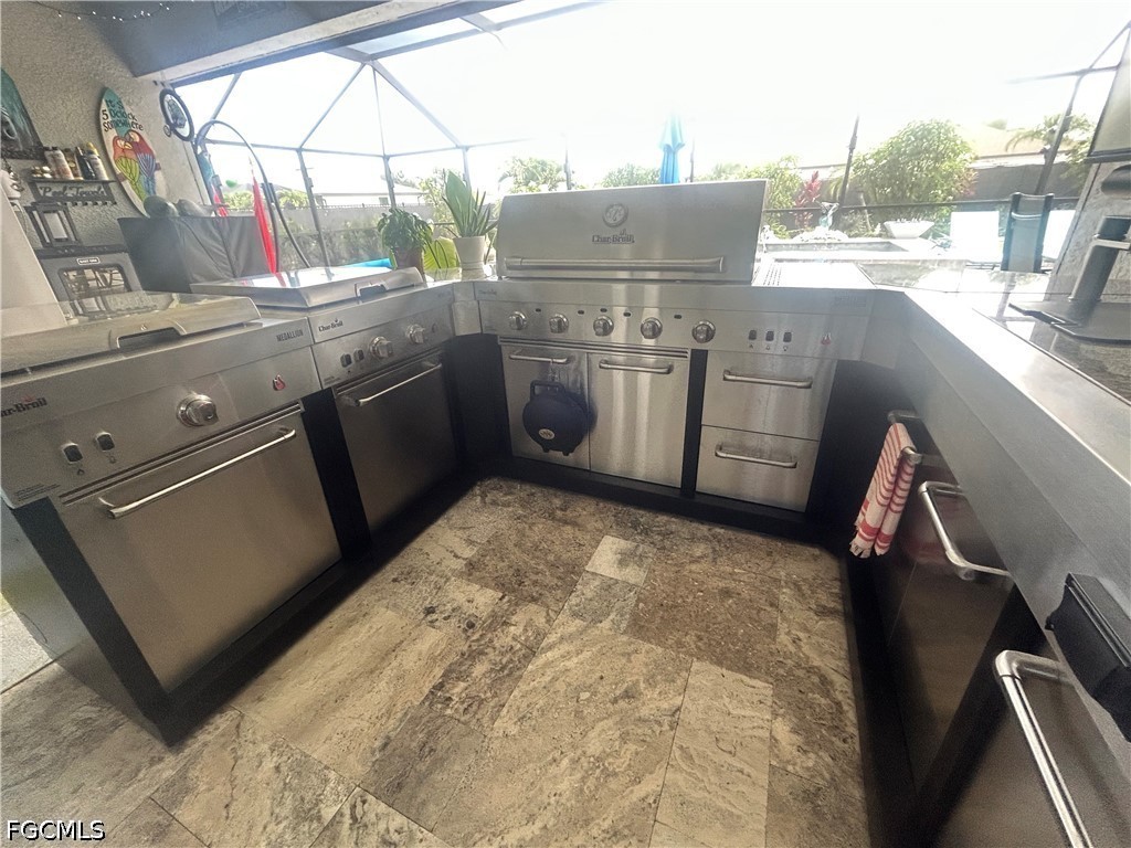 1811 SW 3rd Terrace Cape Coral FL 33991 2026023517 image35