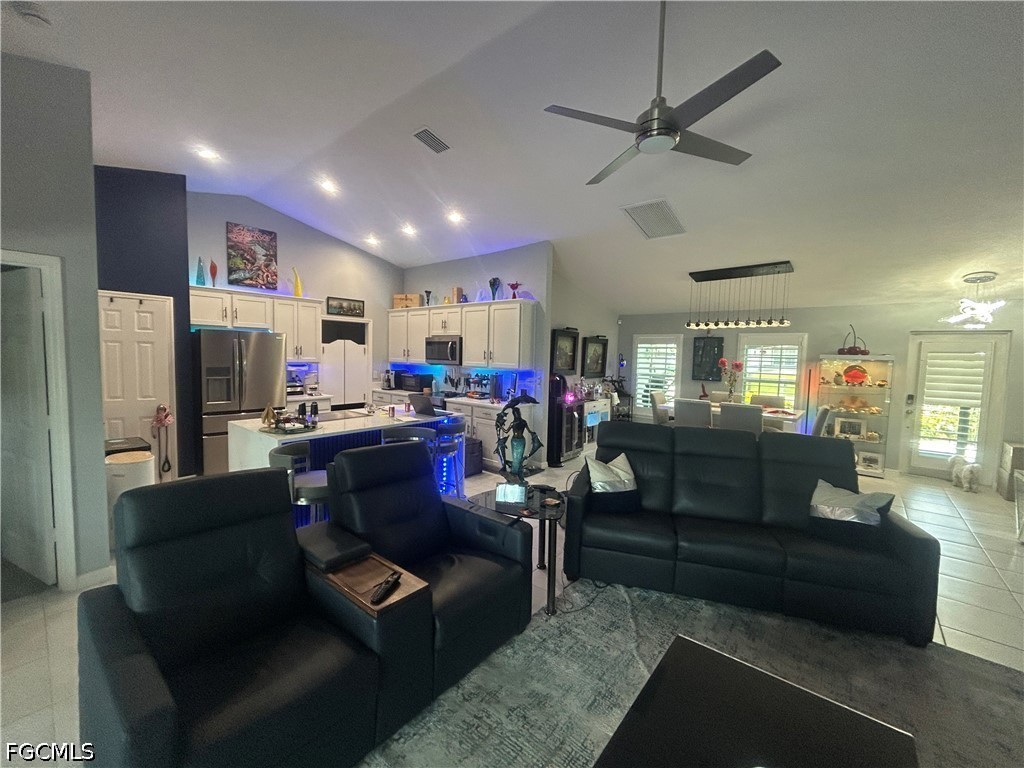 1811 SW 3rd Terrace Cape Coral FL 33991 2026023517 image4
