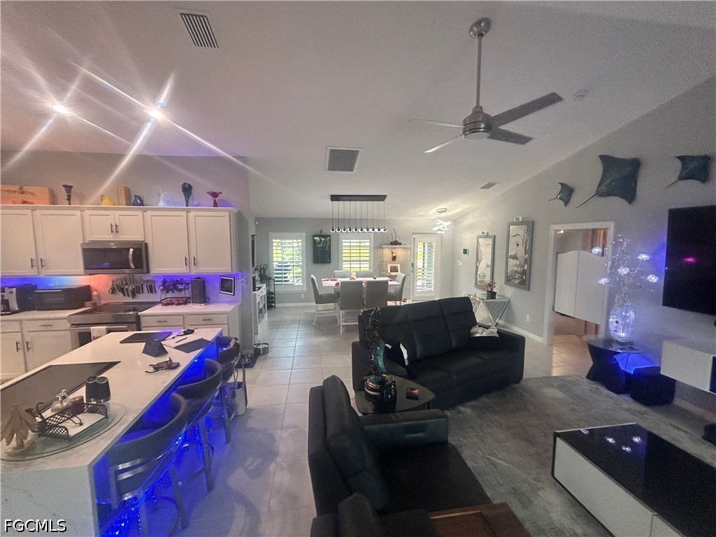 1811 SW 3rd Terrace Cape Coral FL 33991 2026023517 image8