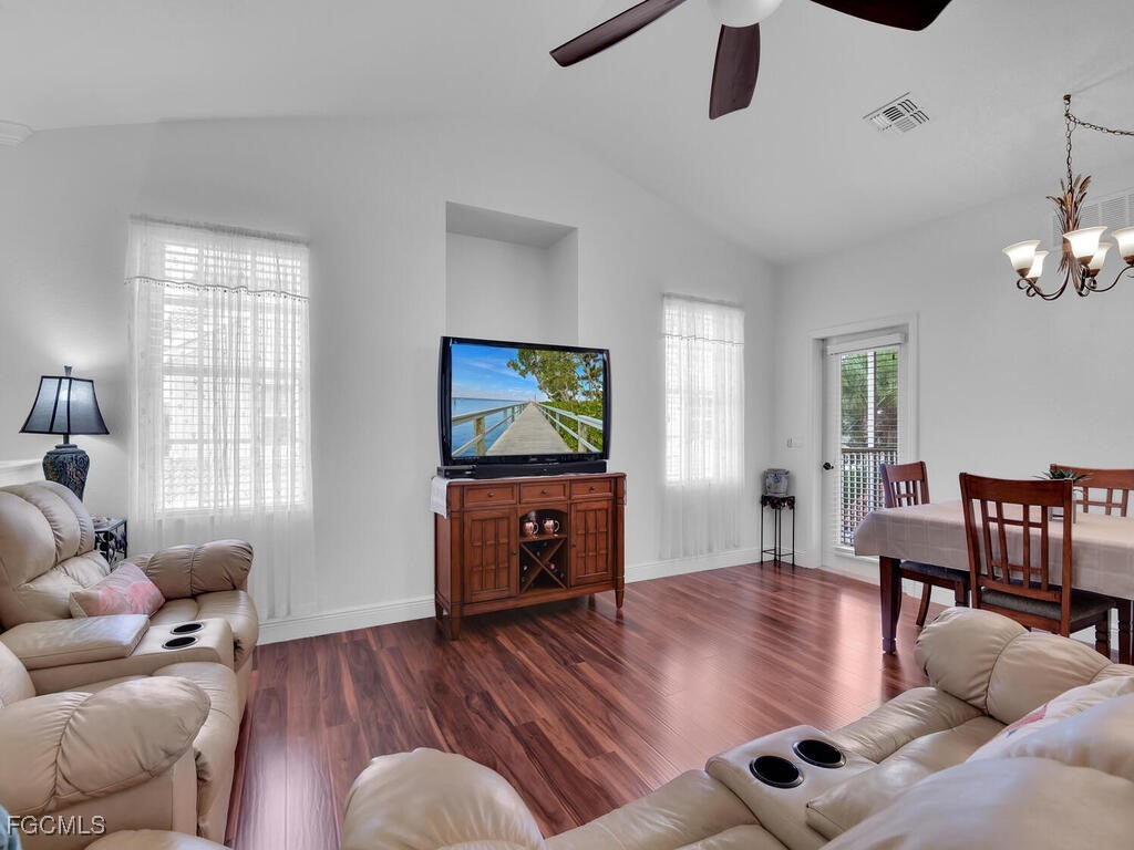 1812 Concordia Lake Circle #1905 Cape Coral FL 33909 2025018319 image2