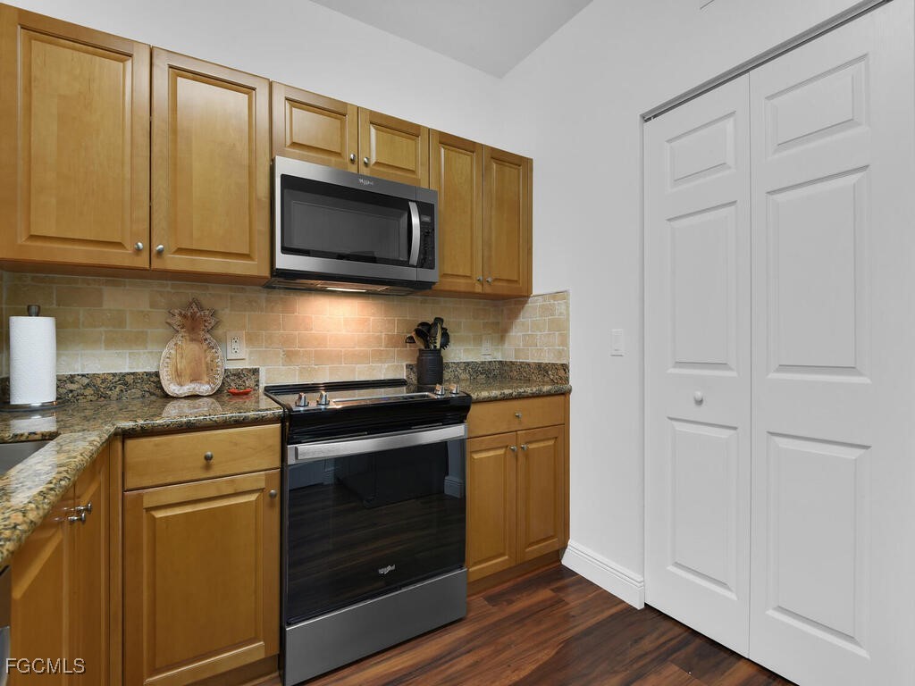 1812 Concordia Lake Circle #1905 Cape Coral FL 33909 2025018319 image6