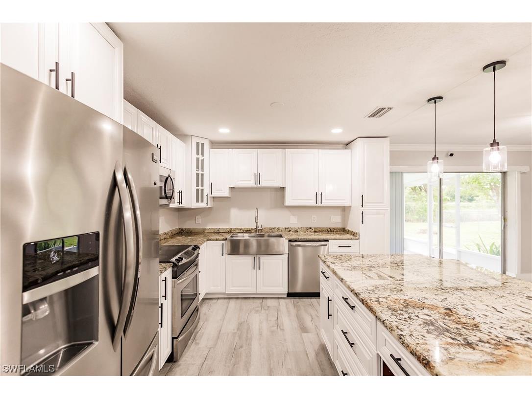 1812 Coral Point Drive Cape Coral FL 33990 223081422 image1