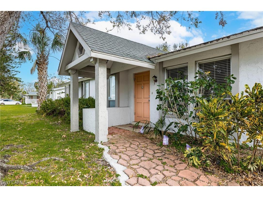 1812 Grace Avenue Fort Myers FL 33901 223040039 image1