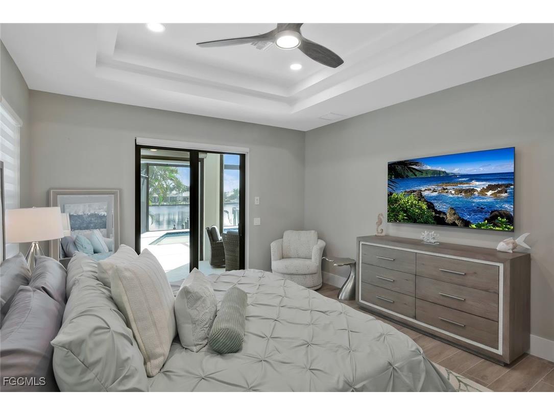 1812 Lagoon Lane Cape Coral FL 33914 2025020735 image17