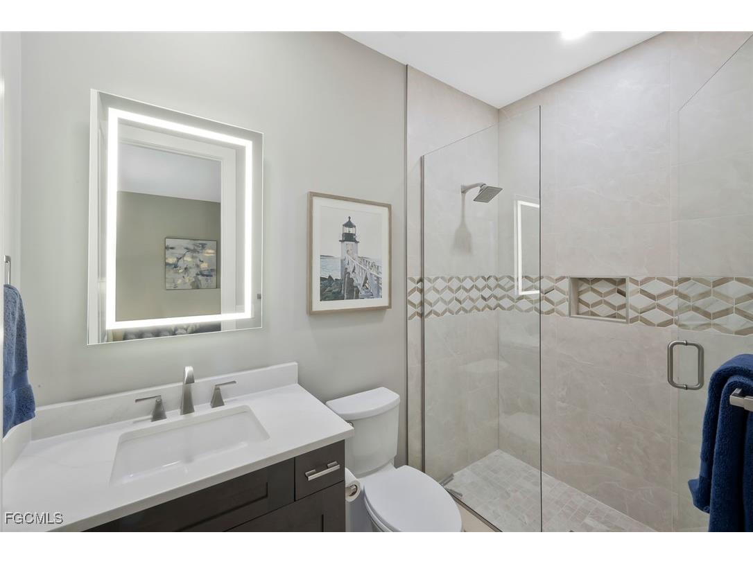 1812 Lagoon Lane Cape Coral FL 33914 2025020735 image23